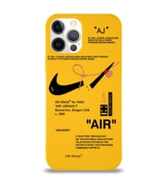 Apple iPhone 12 Pro Uyumlu Lansman Kılıf Sneakers Tasarımlı Altı Kapalı İçi Kadife Kaplı  Kapak (Şeffaf)