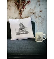 Satranç Kupa Bardak ve Yastık Set (Beyaz)