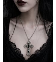 Gotik Siyah Detaylı Haç Kolye Gümüş Renk Zincir Unisex