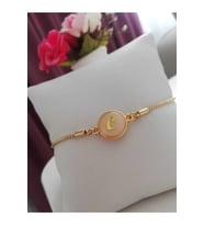 Altın Sedef Ayarlanabilir Kadın Gold Asansörlü C Harf Bileklik (Karışık)