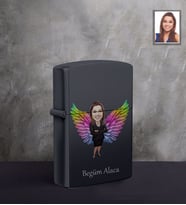Kişiye Özel Melek Anne Karikatürlü UV Baskılı Siyah Benzinli Çakmak Model-4