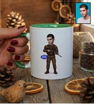 Kişiye Özel Karikatürlü Asker Kupa Bardak 30 Ağustos Zafer Bayramı Hediyesi