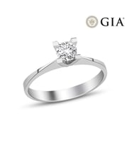 0.30 Karat D vs2 GIA Sertifikalı Tektaş Yüzük
