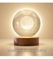 Ahşap Standlı Sarı Işıklı Dekoratif Küre Kız Figürü Tasarım