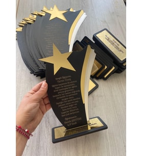 PLAKET