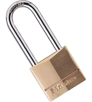 Master Lock Masif Pirinç Içine Yerleştirilmiş Farklı Asma Kilit, 1 – 9/16 Inç Genişliğinde Gövde, 14