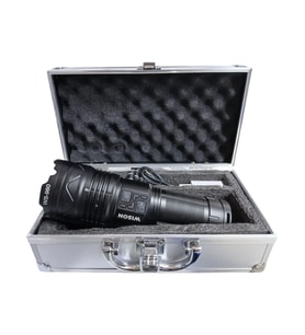 Profesyonel Zoomlu El Feneri 60w – 7000 Lümen – 13.200 Mah – Type‑c – Metal Gövde (5690)
