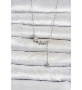 Pirinç Gümüş Renk Minimal Sallantılı Yıldız Model Kadın Kolye