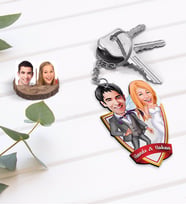 BK Gift Kişiye Özel İsimli Evleniyoruz Karikatürlü Ahşap Anahtarlık-6