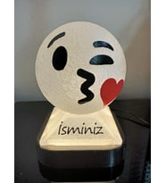 Kişiye Özel Hediyelik Isimli Kalpli Öpücük Emoji Dekoratif Led Lamba - Adaptörlü (Günışığı)