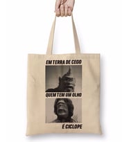 Em terra De Cego Camiseta Branca Bez Çanta Uzun Saplı