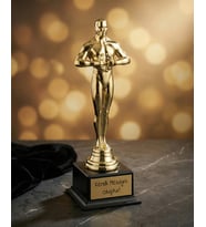 Kişiye Özel Mesaj Baskılı Parlak Altın Renk Oscar Heykel Ödülü 26cm
