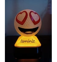 Kişiye Özel Hediyelik Isimli Kalpli Gözler Emoji Dekoratif Led Lamba - Adaptörlü (Amber)