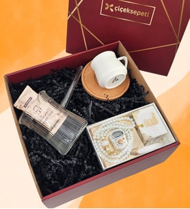 Bambu Altlıklı Kahve Fincanı & Cam Cezve & Mini Kuran, Tespih ve Zikirmatik Seti & Kahve Hediye Seti & Kadına Hediye&Anneye Hediye&Sevgiliye Hediye&Anneler Günü&Yılbaşı Hediyesi&Sevgililer Günü&Öğretmenler Günü