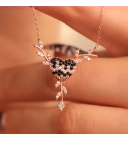 925 Ayar Gümüş Daldaki Leopar Kalp Kolye