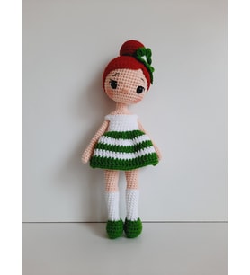 Elchandmade Yeşil Beyaz Elbiseli Kızıl Saçlı Amigurumi Örgü Bebek