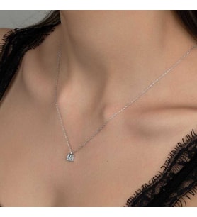 Ucarticaret S-warovski Taşlı Gümüş Tektaş Bayan Kolye
