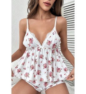 Merry See İnce Askılı Çiçekli Dantel Detay Şortlu Pijama Takım Gecelik