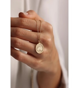 Kişiye Özel 925 Ayar Gümüş Zarif Lotus Çiçeği Figürlü Kolye (Gold)