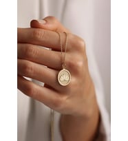 Kişiye Özel 925 Ayar Gümüş Zarif Lotus Çiçeği Figürlü Kolye (Gold)