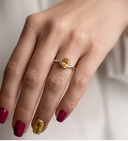 Citrine Oval Tektaş Pırlanta Yüzük