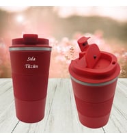 HEDİYESİBİZDEN KİŞİYE ÖZEL İSİM BASKILI İÇİLEBİLİR VAKUMLU KAPAKLI TERMOS BARDAK 500 ML (Kırmızı)