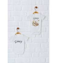 Pia Baby Premium %100 Pamuk İsme Özel Organik Baskılı İkili Set Çıtçıtlı Bebek Body Zıbın Modelleri 5052-17 (Ekru)