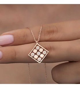 Gümüş Rose Dörtgen Zirkon Taşlı Kadın Kolye