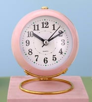 Masa Üstü Pembe Renkli Işıklı Metal Alarmlı Çalar Saat