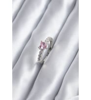 Gümüş Renk Zirkon Taşlı Pembe Kristal Kalp Model Kadın Yüzük