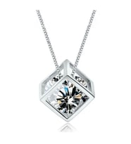 Monemel Swarovski Taşlı Parlak Küp Kolye (Altın Kaplama) Yeni Yıl Hediyesi - Yılbaşı Hediyesi