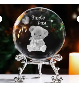 Dekoratif Metal Ayaklı Smile Day Temalı Ayıcık Figürlü Kristal Cam Küre 6cm