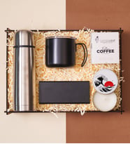 Erkek/Kadın İçin Premium Hediye Seti – Filtre Kahve, Mum, Termos, Kupa, Powerbank