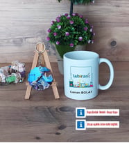 Laborant Kupa Bardak Beyaz ve Fotoğraflı Ahşap Anahtarlık Hediye (Model 1)