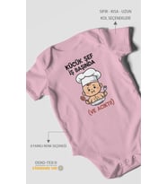 Küçük Şef İş Başında (Ve Acıktı) Baskılı Bebek Zıbını – Çıtçıtlı Body 8 Renk  %100 Pamuk Kısa Kol (Koyu Pembe)