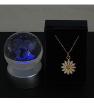 Papatya Kolye Altın Kaplama Özel Kutuda & Sevgili Model Cam Küre Işıklı Standlı Set