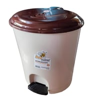 Plastik Basmalı Pedallı Açılır Kapak Çöp Kutusu Kovası / 7 Litre / Krem - 22 x 24 x 26 Cm.