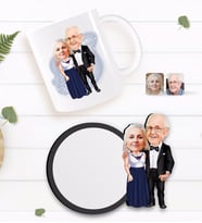BK Gift Kişiye Özel Dede ve Büyükanne Karikatürlü Beyaz Kupa ve Ahşap Bardak Altlığı Hediye Seti-1