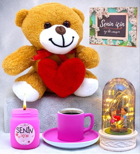 Premuim Hediye Seti Kalpli Ayıcık, Kalp Tutan Çiftli Led Işıklı Fanus, Mum, Kahve Fincanı