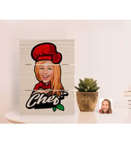 BK Gift Kişiye Özel Kadın Chef Karikatürlü Otantik Masaüstü Ahşap Palet Çerçeve-10 (Beyaz)