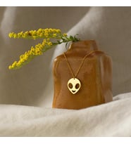 Kişiye Özel Uzaylı Figürlü Kolye 925K Gümüş (Gold)