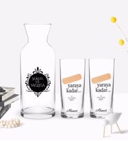 BK Gift Kişiye Özel Renkli Baskılı Yaraya Kadar Tasarımlı İkili Rakı Bardağı ve Karaf Hediye Seti-1 (Model 1)