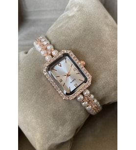 Özel Siyah Saat Kutulu Dikdörtgen Rose Gold Renk Taşlı İncili Kadın Kol Saati Metal Kordon Sevgiliye Eşe Kadına Hanıma Doğum Günü Yıl Dönümü Sürpriz Hediye Ablaya Anneye Teyzeye Halaya Kız Kardeşe Çocuğa