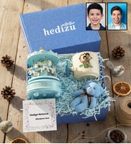 Kişiye Özel Karikatürlü Yeşil Beyaz Baba Oğul Hediye Kutusu - Kişiye Özel T Kupa, Atlı Karınca Müzik Kutusu, Peluş Anahtarlık Babalar Günü Hediyesi