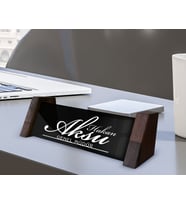 BK Gift Kişiye Özel İsimli Ahşap Ayaklı Siyah Akrilik Masa İsimliği, Ofis Dekoru, Mesleki Hediye, Ofis Hediyeleri-8