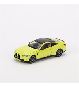 1:24 Ölçek BMW M4 Sesli Işıklı Kapısı Kaputu Açılan Stantlı Model Araç Sarı