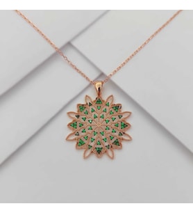 Gümüş Yeşil Zirkon Taşlı Yaşam Çiçeği Kolye 925 Ayar (Karışık)
