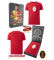 Galatasaray Orijinal Lisanslı Arma T-Shirt + Bileklik Set Hediyelik Ahşap Kutulu (Kırmızı)