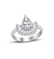 Sky Diamond Küçük Baget Taşlarla Süslenmiş Yelpaze Montür Tektaş
