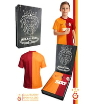Galatasaray Orijinal Lisanslı 23-24 Parça Sarı Kırmızı Çocuk Forma Ahşap Kutulu (Sarı-Kırmızı)